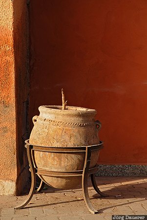 Clay Pot Marrakech, Marrakech-Tensift-Al Haouz, Morocco, Africa, alley, clay pot, clay vase, Marokko, Marrakesh, Murakush