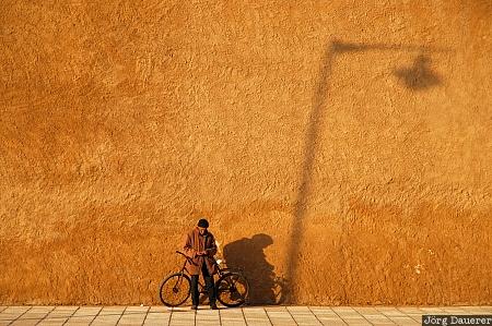 Doukkala-Abda, El Jadida, Morocco, bicycle, evening light, man, shadow