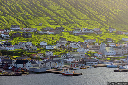 Faroe Islands, FRO, Kráir, Vágur, back-lit, green, harbor, Suðuroy, Färöer-Inseln, Suduroy, Krair, Faeroeer-Inseln