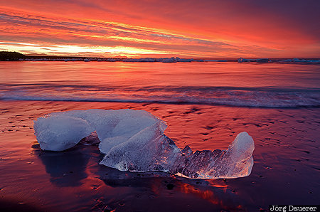 Austurland, Iceland, ISL, Atlantic Ocean, back lit, beach, coast, Jökulsárlón, Joekulsarlon