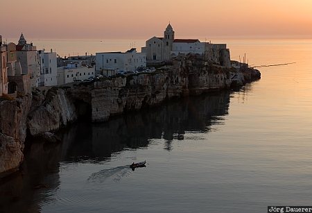 Ciesa di S. Francesco, Vieste, Gargano, Italy, coast, sunrise, boat, Apulia, Italien, Italia, Apulien, Puglia
