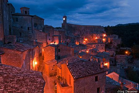 Italy, Sorano, Tuscany, ITA, blue hour, clouds, floodlit, Italien, Italia