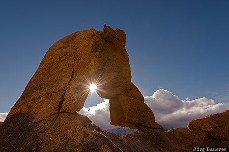California, Lone Pine, United States, USA, Alabama Hills, arch, back-lit, Vereinigte Staten, Kalifornien, CA
