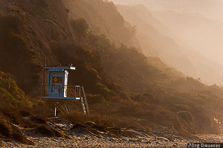 Leo Carrillo State Park California, Malibu, Leo Carrillo State Park, United States, USA, Lifeguard Tower, morning light, Vereinigte Staten, Kalifornien, CA