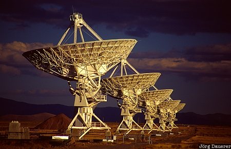 Last light at VLA VLA, Very Large Array, Radio Astronomy Observatory, New Mexico, evening light, Plains of San Agustin, Magdalena, United States, USA, Vereinigte Staten, Neu Mexiko, NM