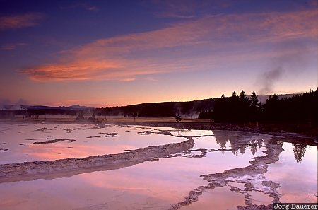 Great Fountain Geyser, Yellowstone National Park, Wyoming, thermal feature, Firehole Lake Drive, geyser, reflexion, United States, USA, Vereinigte Staten, WY