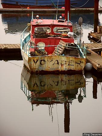 USA, Oregon, Newport, rust, ship, boat, reflexion