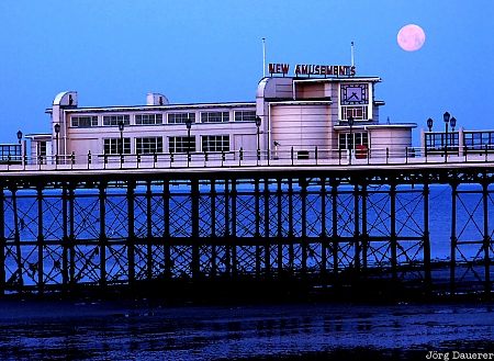 Worthing pier, moonset, coast, england, Worthing, pier, moon, United Kingdom, Sussex, Gro&szlig;britannien, Vereinigtes K&ouml;nigreich, Grossbritannien, Vereinigtes Koenigreich